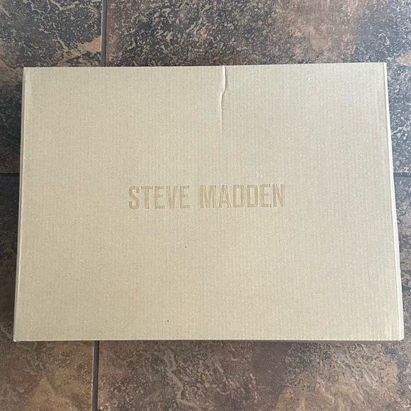 Steve Madden Black Hustle Platform Boot Size Women’s 7.5 - Picture 3 of 10